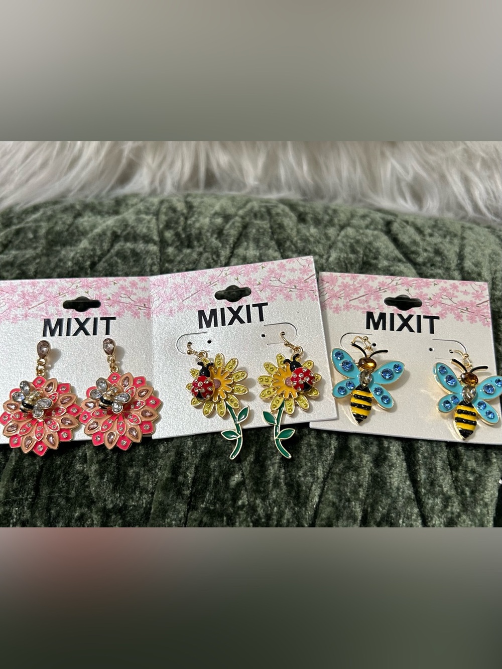 NWT MIXIT “Nothing Bugs Me!” Earrings Bundle